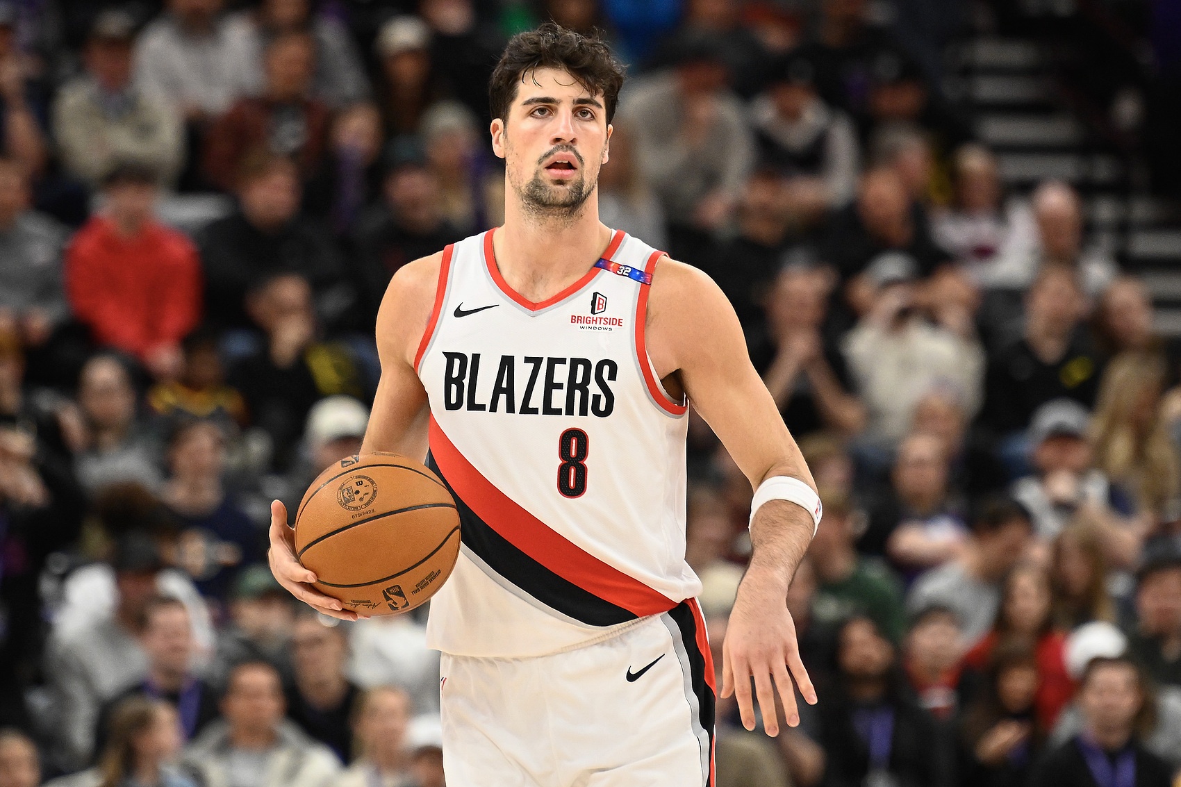 世界杯官方平台-阿里纳斯：开拓者有一堆好用的二当家正被埋没 阿夫迪亚适合湖人